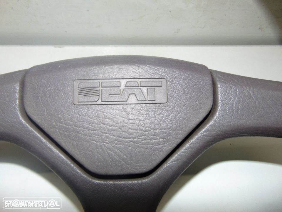 Seat Ibiza - modelo de 1990 - volante - 3