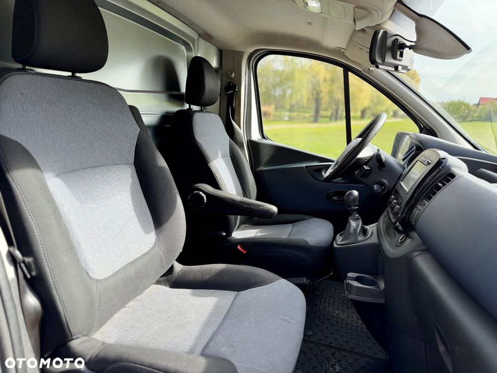 Opel Vivaro - 21
