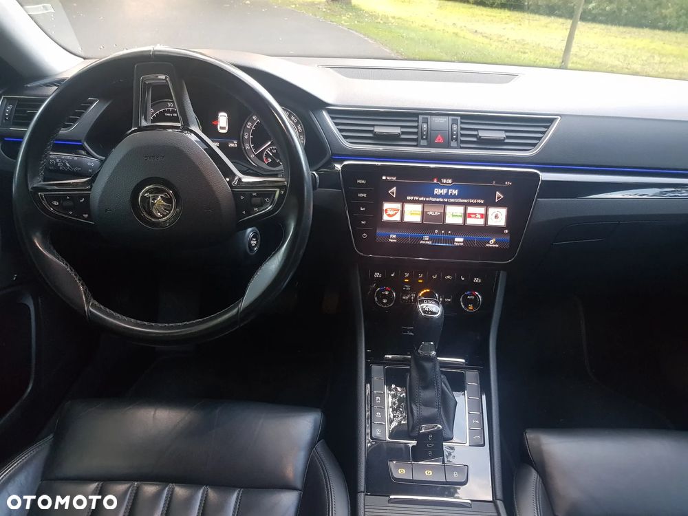 Skoda Superb 2.0 TDI 4x4 L&K DSG - 11