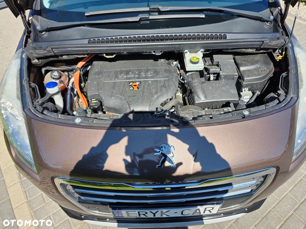 Peugeot 3008 2.0 HDi HYbrid4 - 14