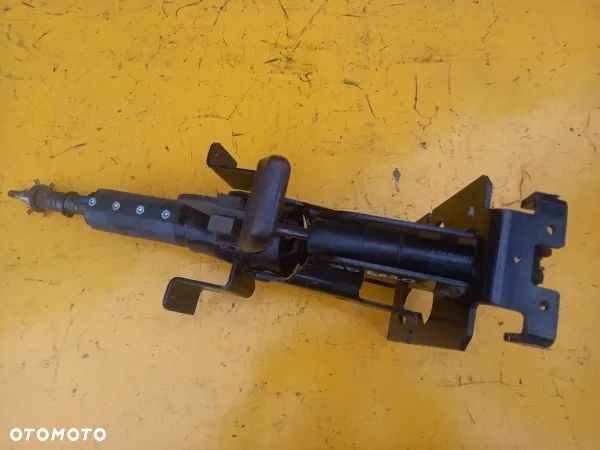 Kolumna kierownicza John Deere 6620 - 2