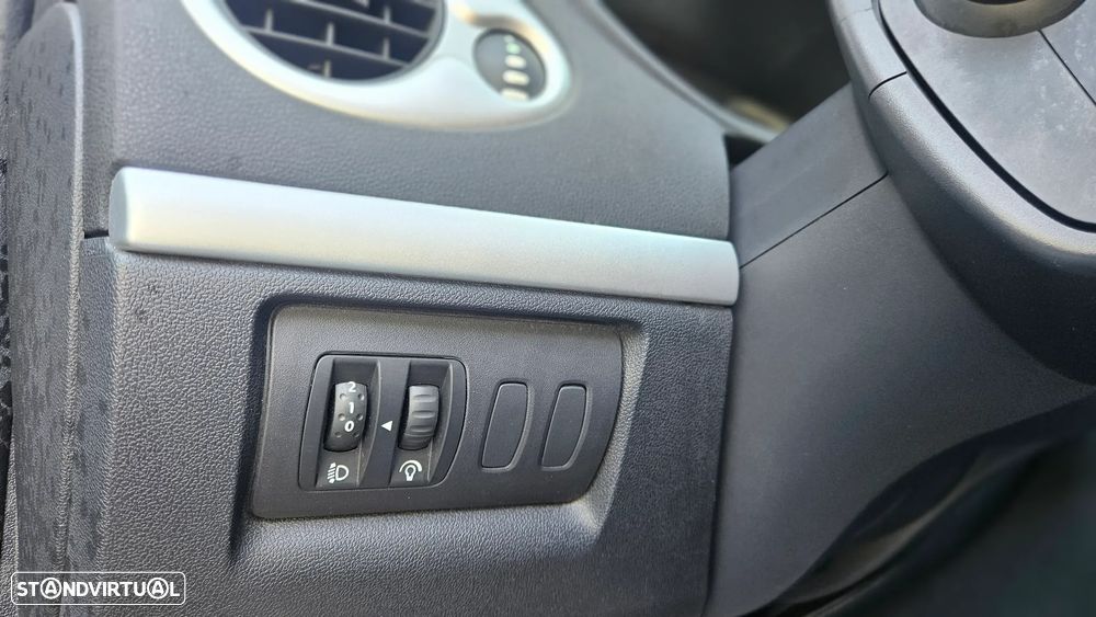 Renault Clio Sport Tourer - 20