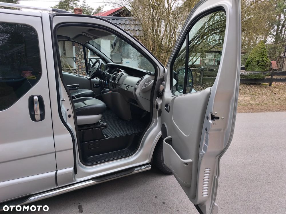 Opel Vivaro - 14