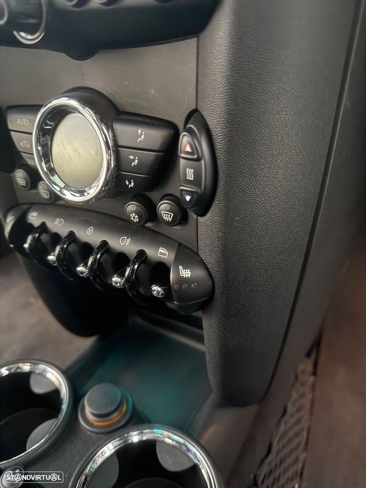 MINI 3 Portas Cooper SD - 19