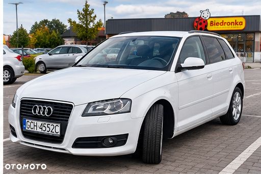 Audi A3 Sportback 2010 photo 2