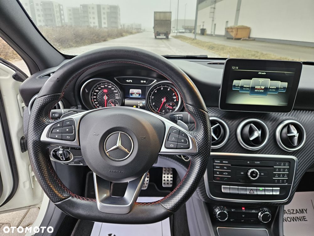 Mercedes-Benz Klasa A 180 (BlueEFFICIENCY) 7G-DCT AMG Sport - 18