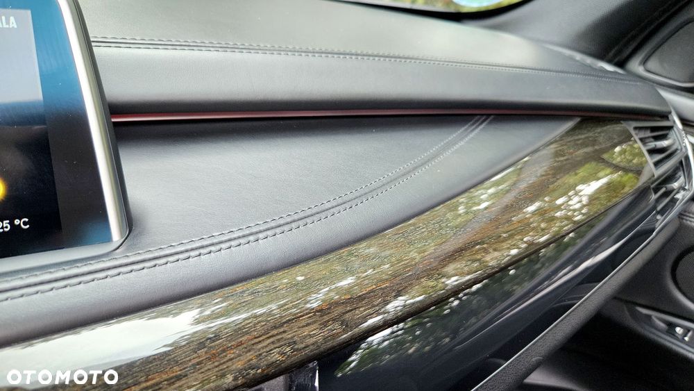 BMW X5 xDrive40d - 17