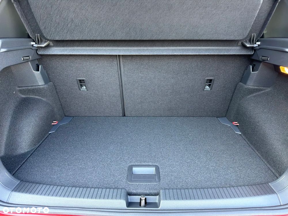 Volkswagen T-Cross 1.0 TSI R-Line Plus DSG - 18