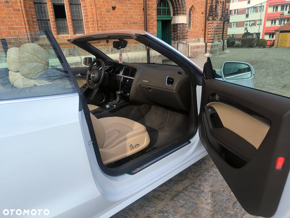Audi A5 Cabrio - 12