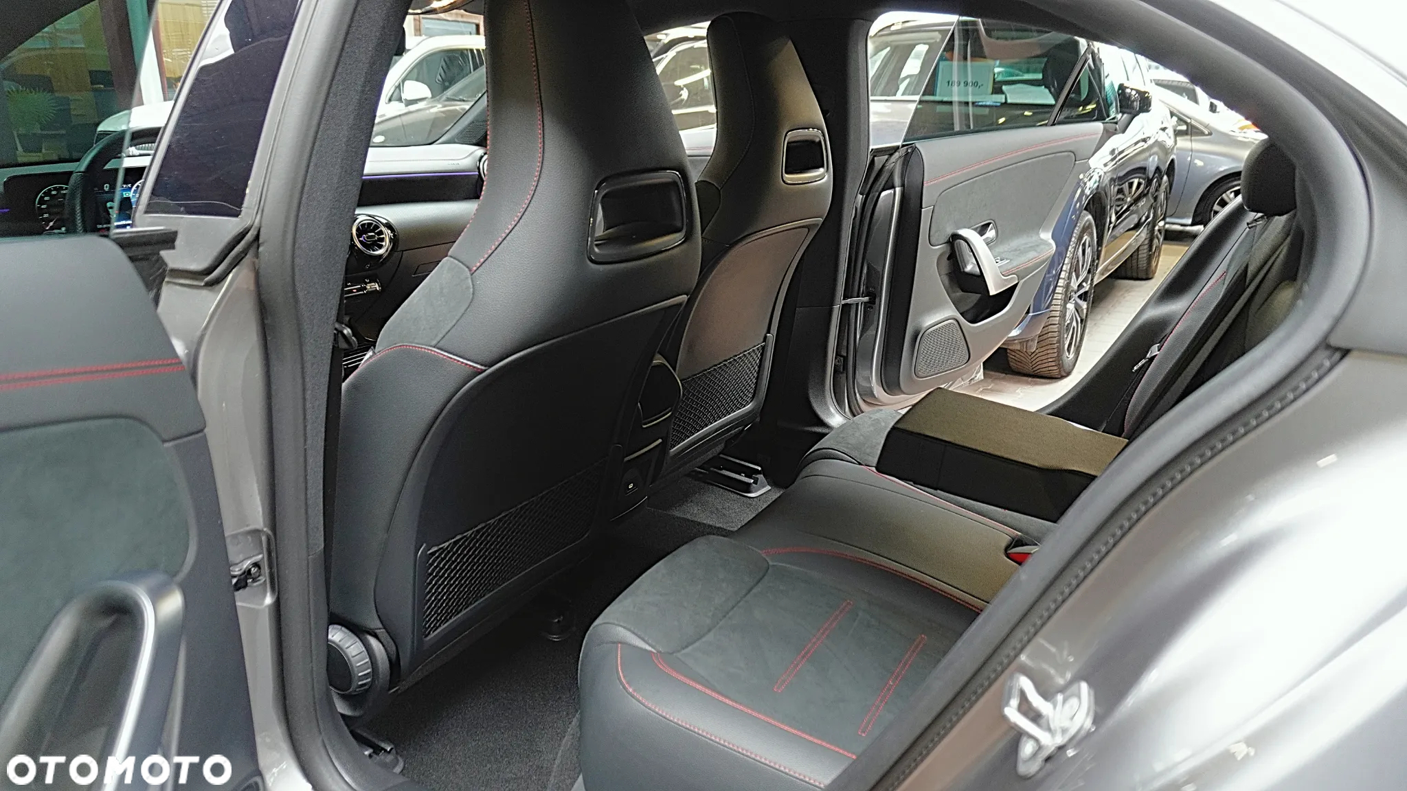 Mercedes-Benz CLA 180 AMG Line 7G-DCT - 17