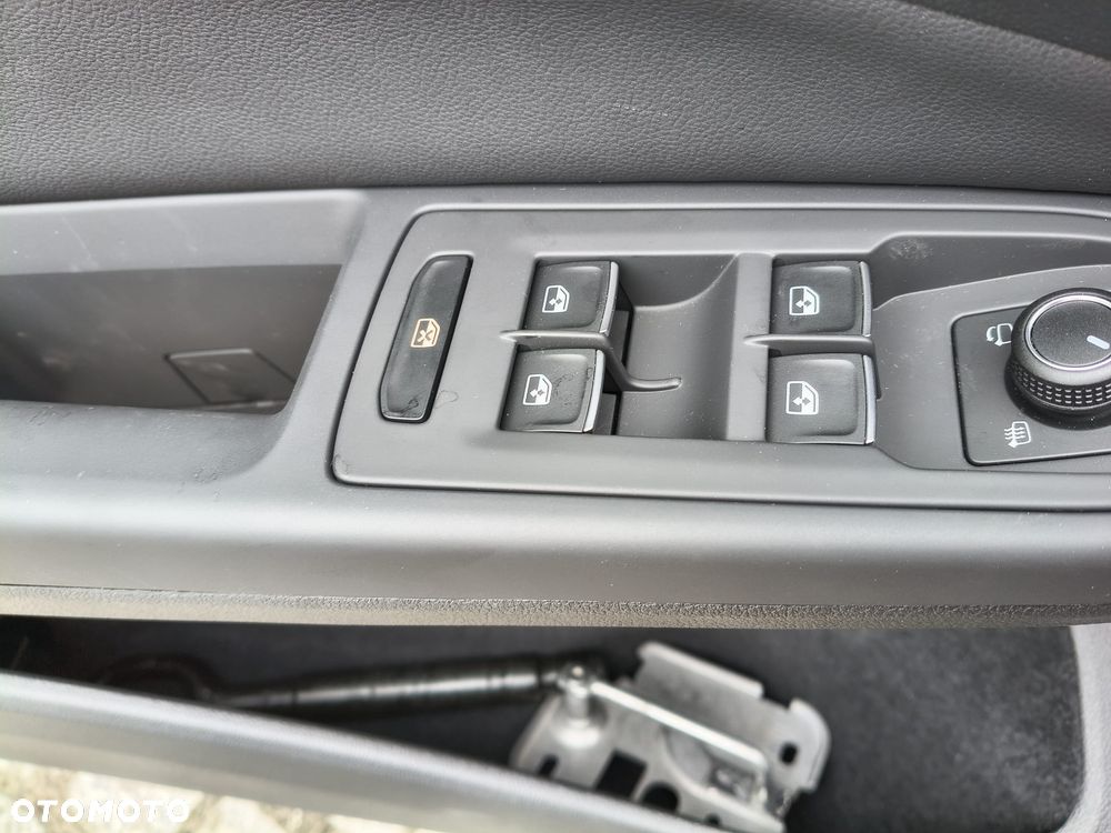Volkswagen Golf 1.5 eTSI OPF DSG Energy - 26