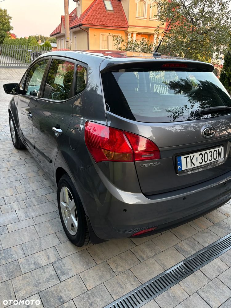 Kia Venga 1.6 M - 8