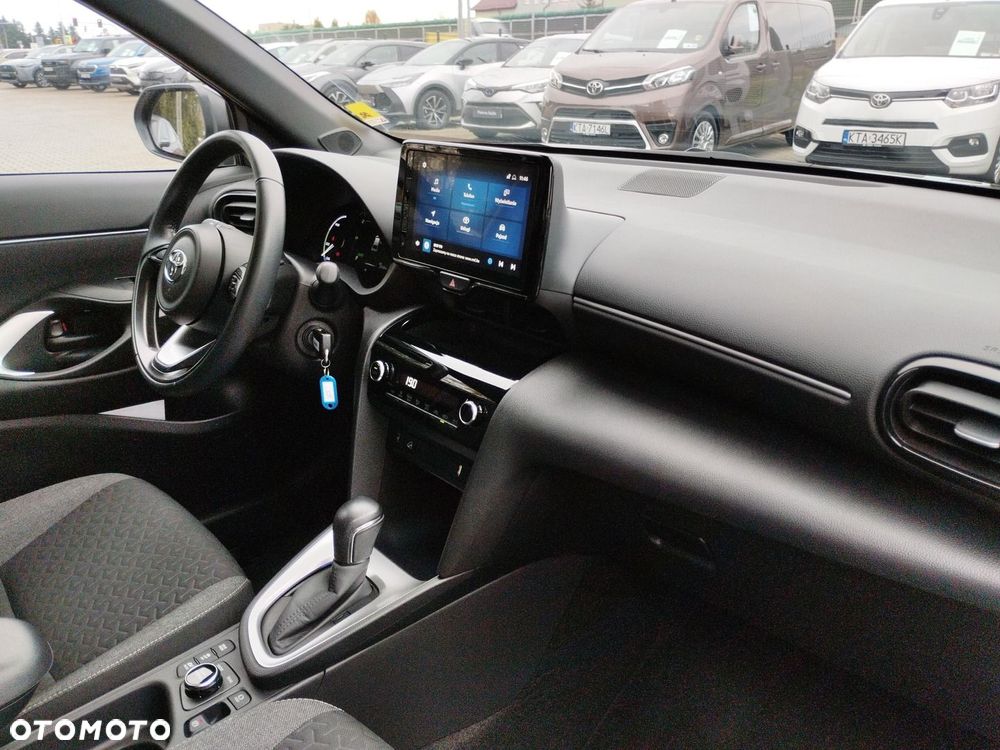 Toyota Yaris Cross Hybrid 1.5 Comfort 4x4 - 9