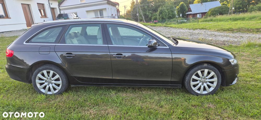 Audi A4 Avant 2.0 TDI DPF quattro S line Sportpaket - 3