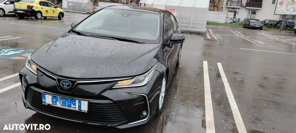 Toyota Corolla 1.8 HSD Dynamic - 10