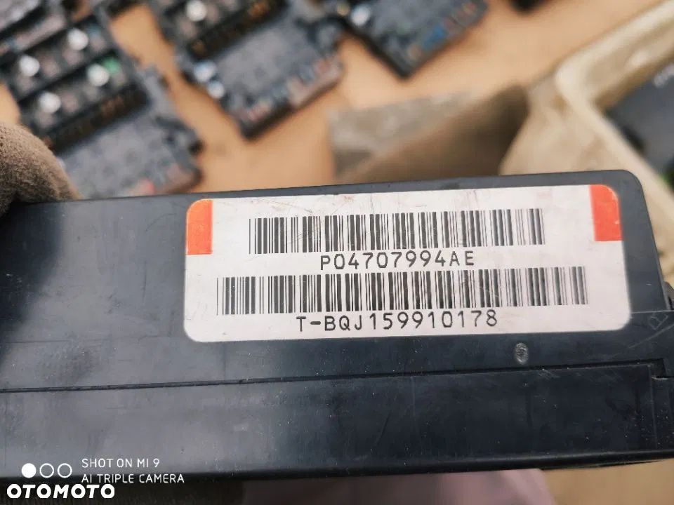 skrzynka elektryczna bezpiecznikÓw przekaźników chrysler voyager ii - 9