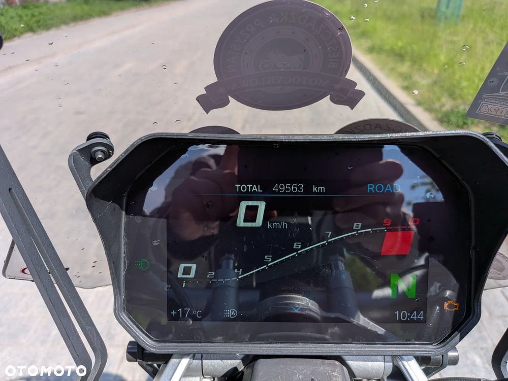 BMW R - 9