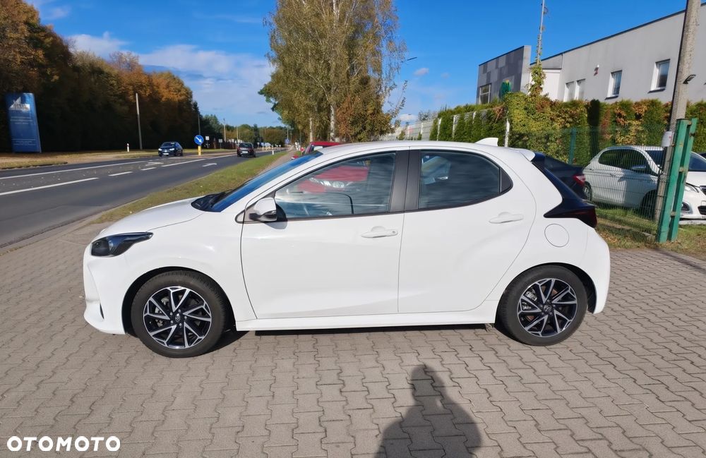 Toyota Yaris - 22