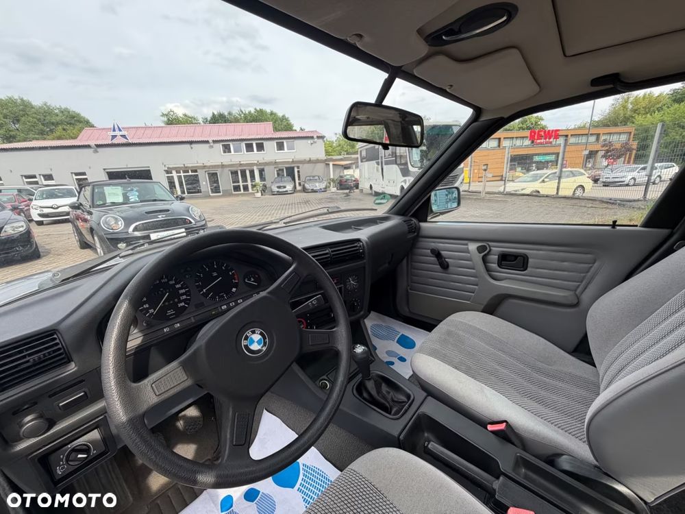 BMW Seria 3 - 18