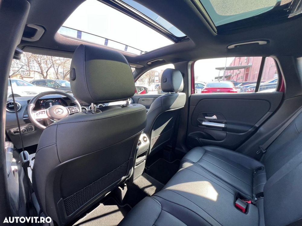 Mercedes-Benz GLA - 15