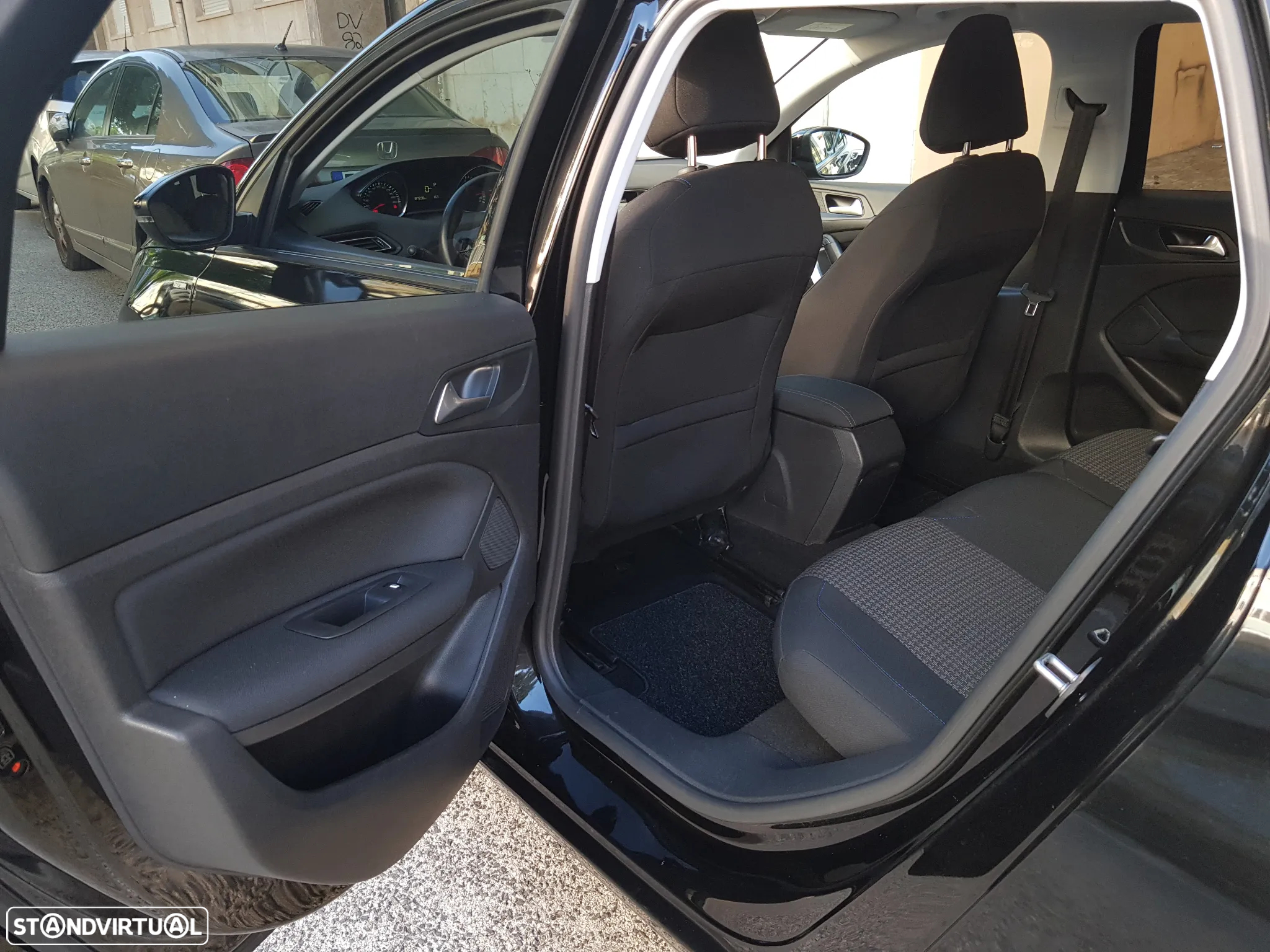 Peugeot 308 SW 1.5 BlueHDi Style EAT8 - 30
