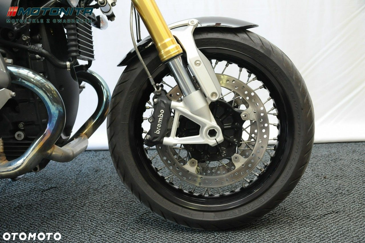 BMW R - 12