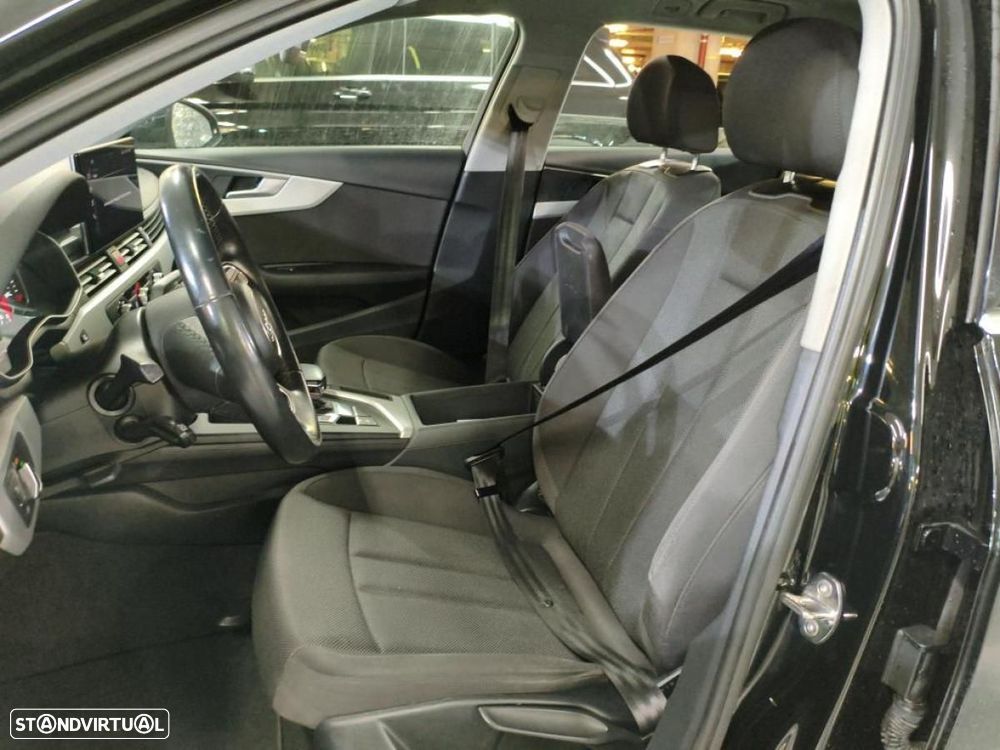 Audi A4 Avant 30 TDI S tronic - 5