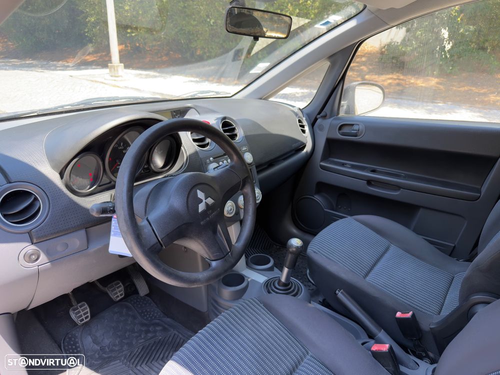 Mitsubishi Colt 1.1 Inform RCD/AC - 11