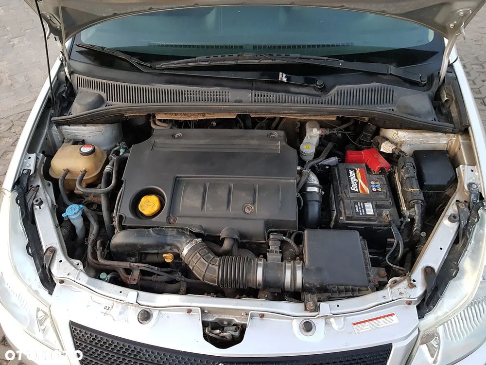 Suzuki SX4 1.9 DDiS DPF 4x2 Comfort - 11