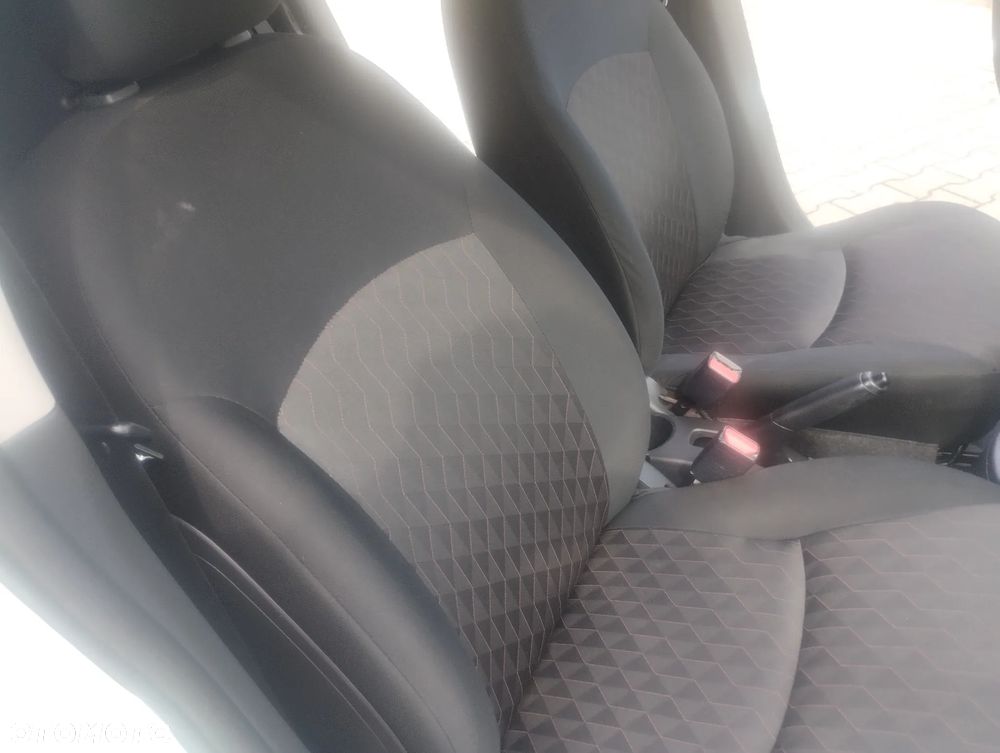 Mitsubishi Space Star 1.2 Select - 21