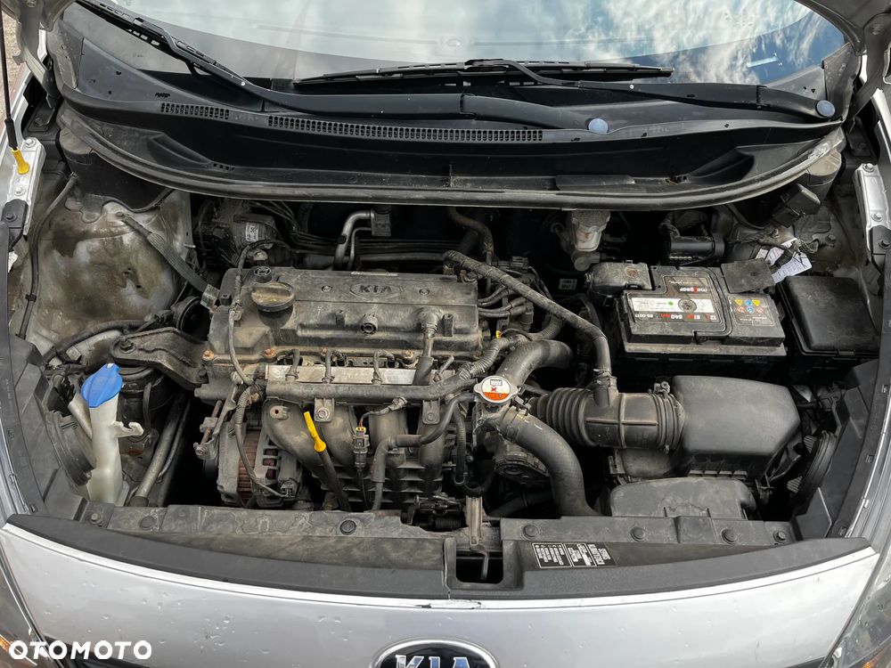 Kia Rio 1.2 Attract - 14