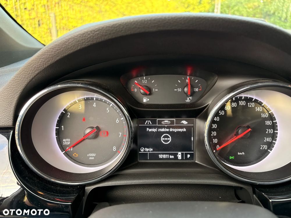Opel Astra 1.4 T Dynamic S&S - 8