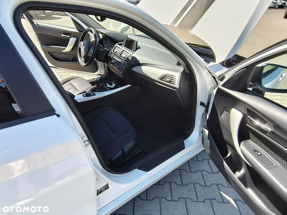 BMW Seria 1 - 14