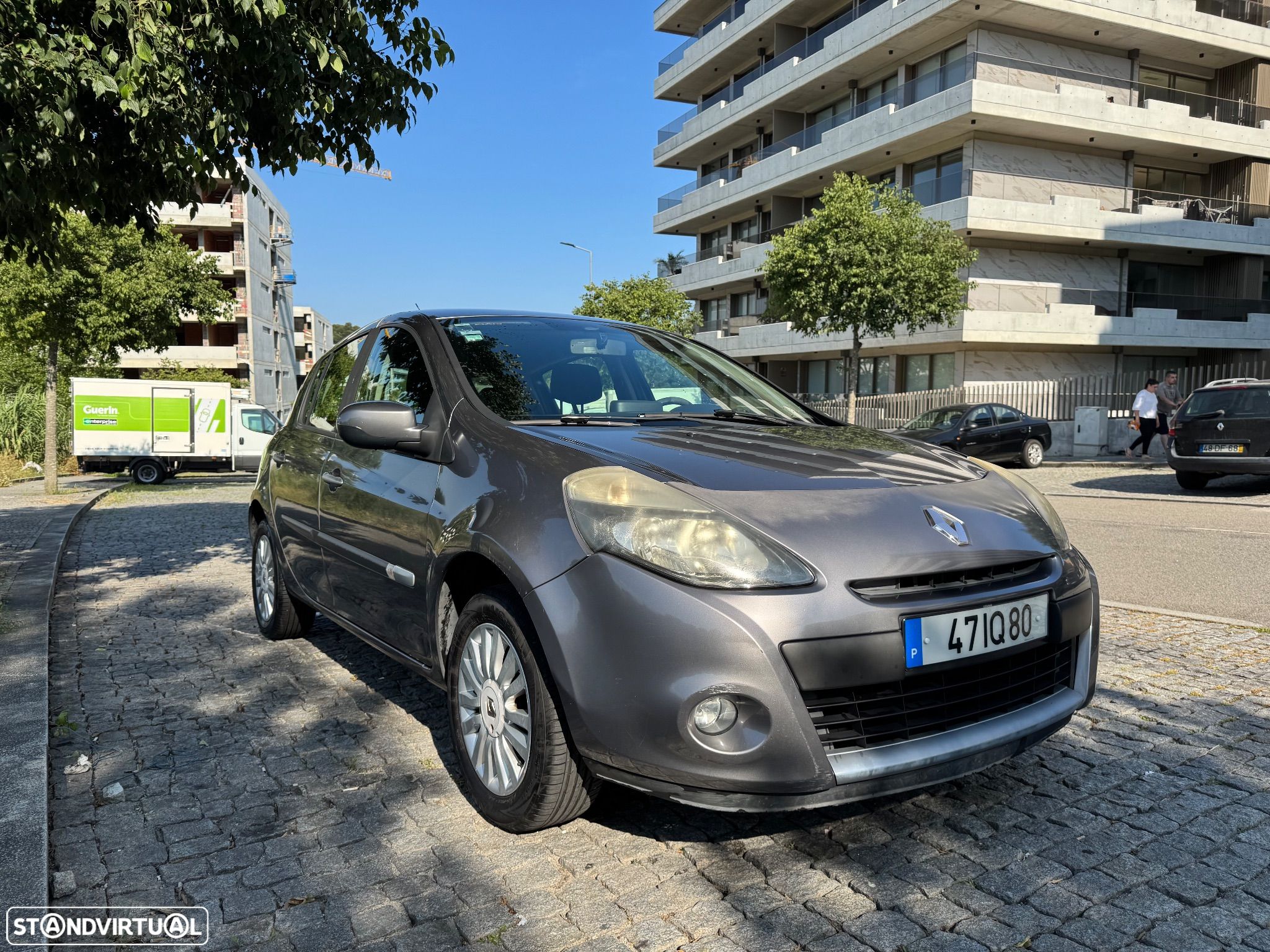Renault Clio 1.2 16V Dynamique - 1