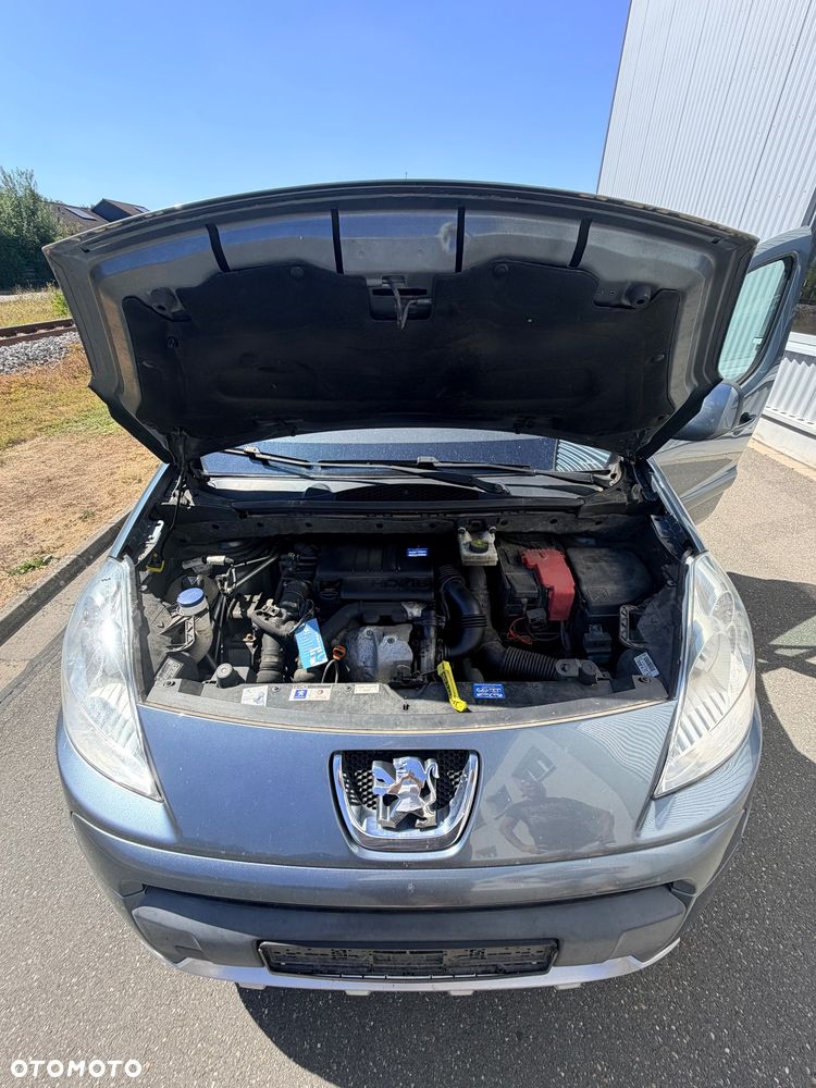 Peugeot Partner HDi FAP 110 Premium - 23