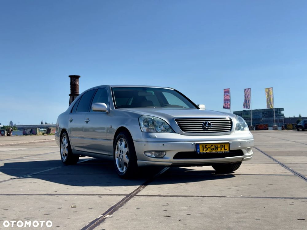 Lexus LS High Class - 2