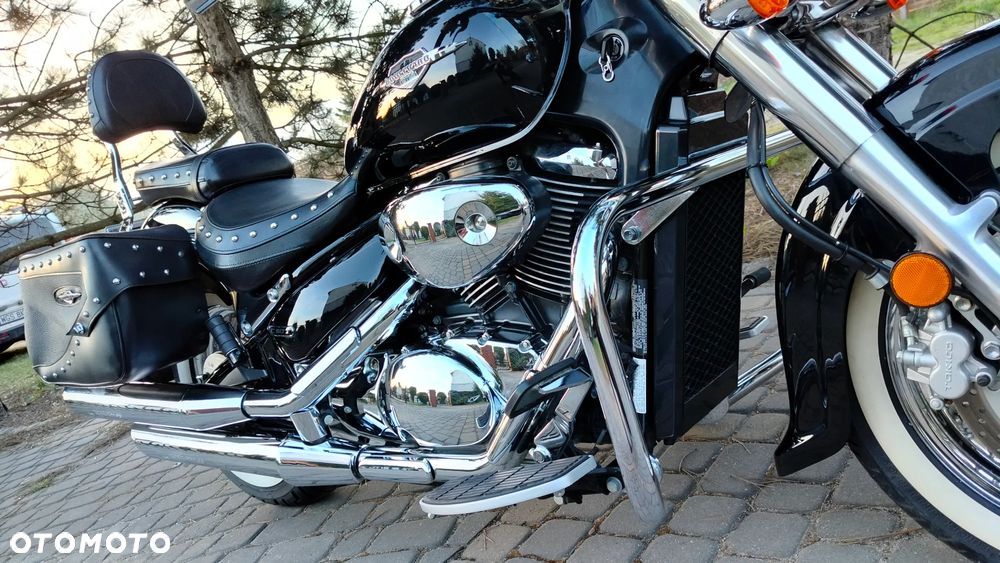 Suzuki VL 800 Volusia - Boulevard C50 - 3