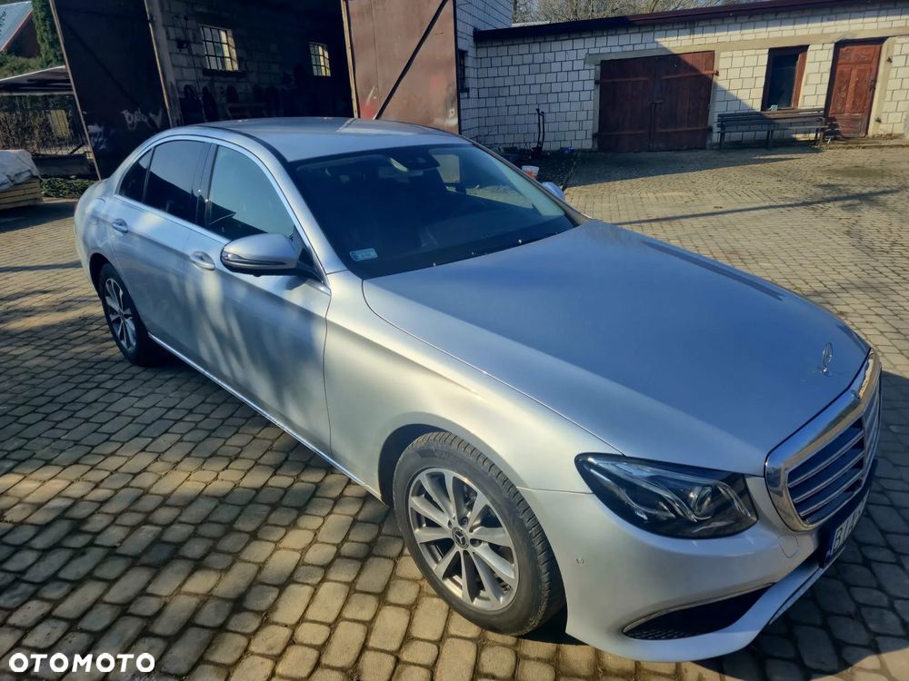 Mercedes-Benz Klasa E 220 d 4-Matic 9G-TRONIC - 1