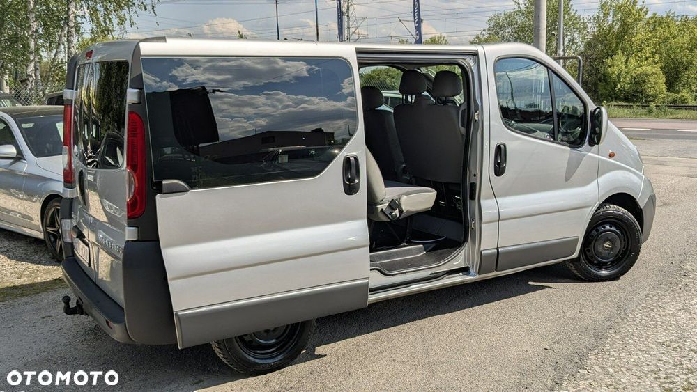 Opel Vivaro - 13