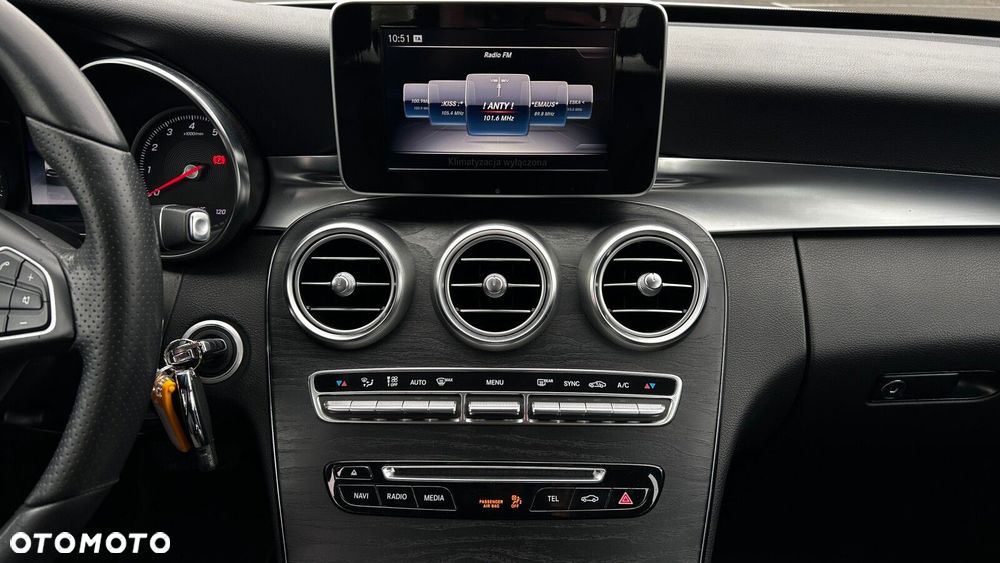 Mercedes-Benz Klasa C 200 4-Matic 9G-TRONIC - 19