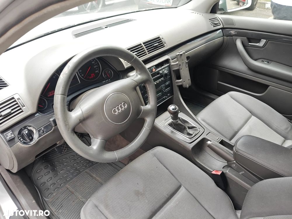 Audi A4 Limuzina 2.0 - 14