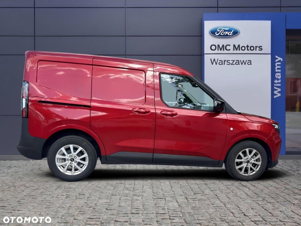 Ford Transit Courier - 8