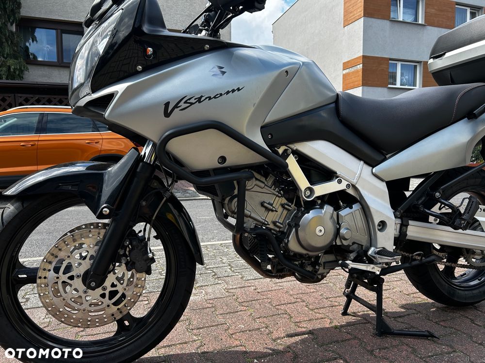 Suzuki V-STROM - 16