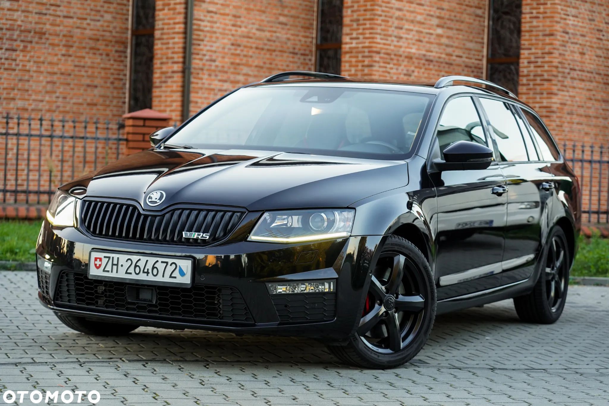 Skoda Octavia 2.0 TDI RS DSG - 1