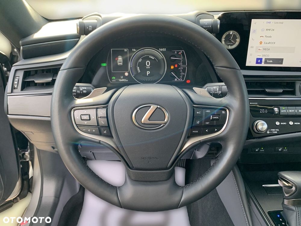 Lexus ES 300h Business Edition - 15