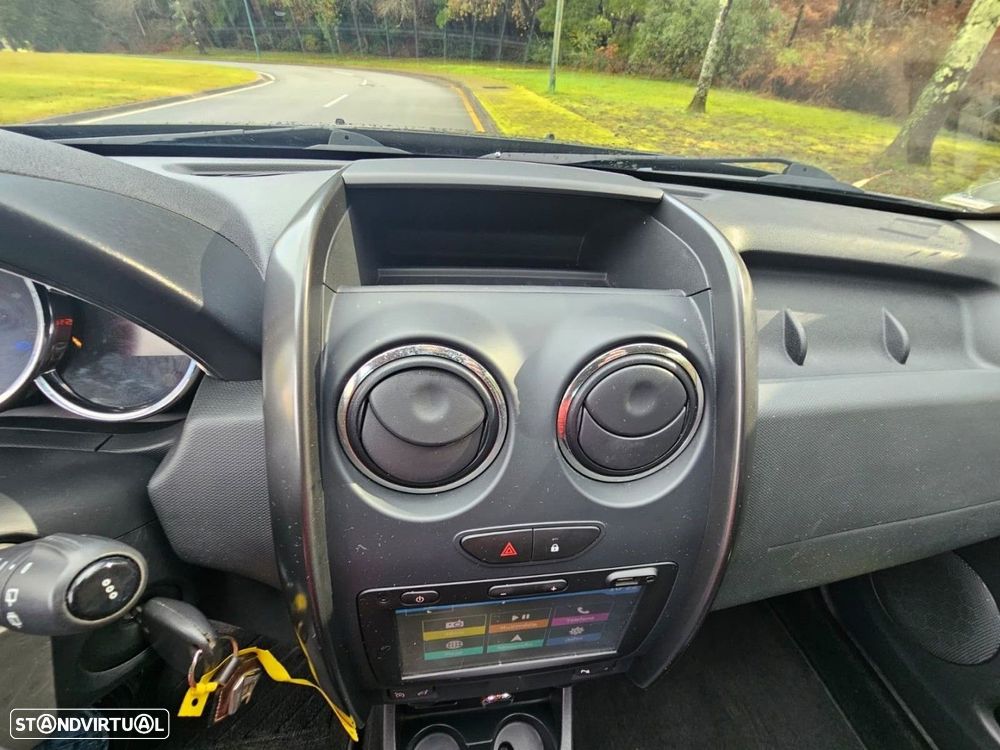 Dacia Duster 1.5 dCi Prestige - 16