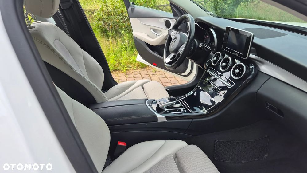 Mercedes-Benz Klasa C - 9