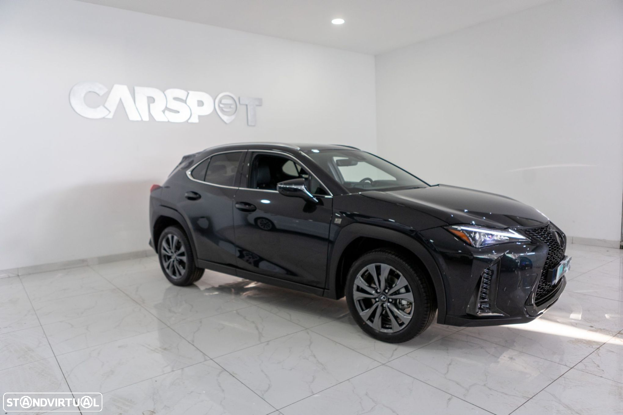 Lexus UX 250h F Sport - 2