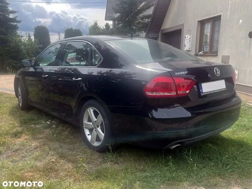 Volkswagen Passat - 9