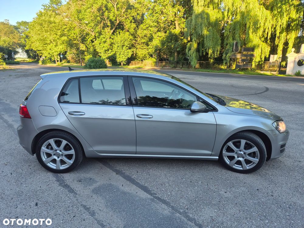 Volkswagen Golf 1.6 TDI BlueMotion Technology Comfortline - 4